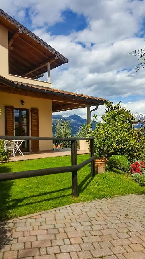 Apartment Appartamenti Il Medeghino Musso