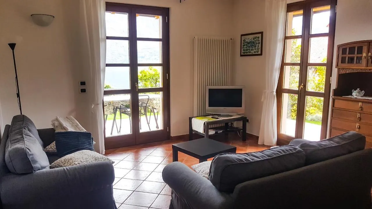 Apartment Appartamenti Il Medeghino Musso